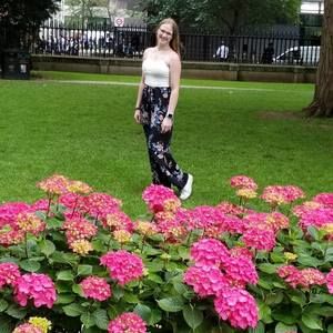 Meet your Posher, Abigail